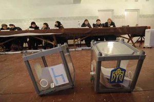 Рейтинги ПР и БЮТ почти сравнялись
