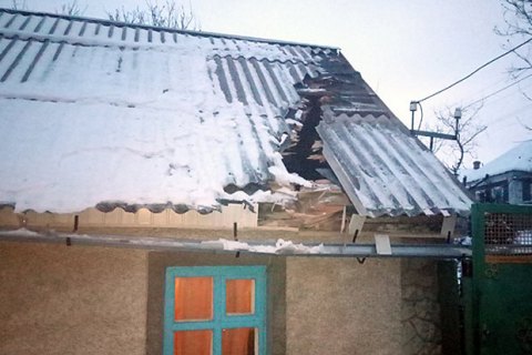 В результате артобстрела Верхнеторецкого повреждены 8 домов