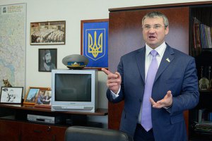 "Семья" продолжает воровать из киевского и одесского аэропортов 5 млн евро ежемесячно, - Мищенко