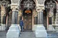 НБУ признал рискованным повышение минимальной зарплаты до 3200 грн