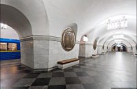 Девушка, упавшая на рельсы в метро, выжила
