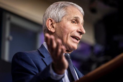 Главный инфекционист США заявил, что омикрон "почти наверняка" не тяжелее дельты