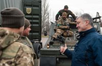 Порошенко показав в роботі бронемашини "Спартан"