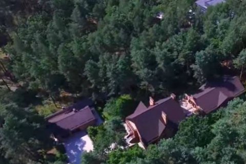 Ляшко выкупил землю под домом в Козине