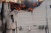 Окупанти вдарили по бізнес-центру в Лозовій: постраждали 10 людей