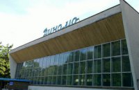 Во Львове после занятия плаванием в бассейне умерла 10-летняя девочка