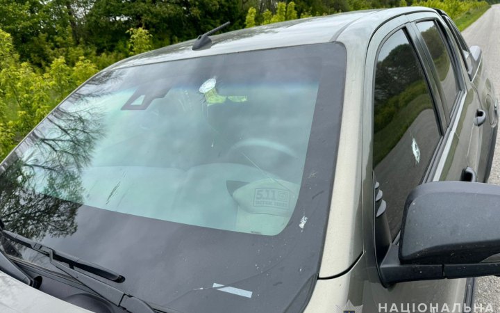 Російські снайпери обстріляли авто поліції під час евакуації людей з Вовчанська