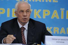 Азаров "бережет" деньги МВФ