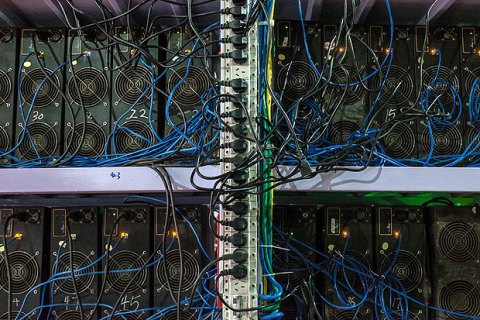 ​В РФ за майнинг криптовалют задержали сотрудников "Росатома"