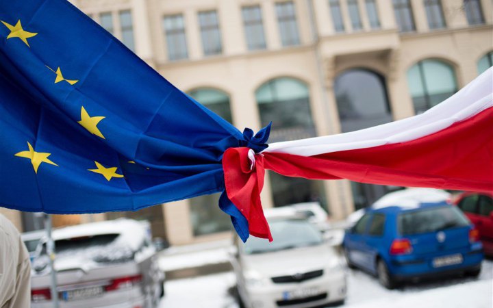 Більшість поляків не підтримують вихід країни із ЄС