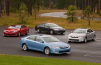 Японцы официально представили седан Toyota Camry нового поколения