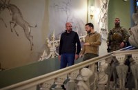 Евросоюз согласился покупать тяжелое вооружение, чтобы передавать его Украине