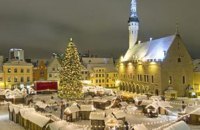 В Таллине упала главная елка