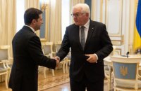 Зеленский встретился со Штайнмайером и поблагодарил за поддержку Украины 