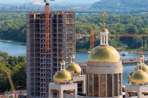 Депутаты просят Президента вмешаться в ситуацию с застройкой левого берега возле храма УГКЦ