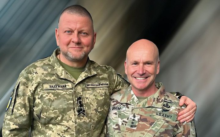Валерій Залужний зустрівся з головнокомандувачем сил НАТО в Європі Крістофером Каволі
