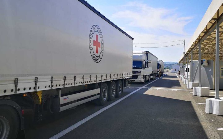 Окупанти вкрали весь гуманітарний вантаж для Мелітополя разом із фурами