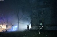 На Миколаївщині через уламки ворожого БПЛА загорівся торгівельний павільйон (оновлено)