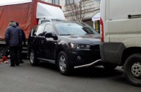 В центре Днепра трактор без тормозов протаранил 10 машин
