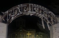 Росіяни обстріляли з артилерії Нікополь. Пошкоджена релігійна установа, є поранений