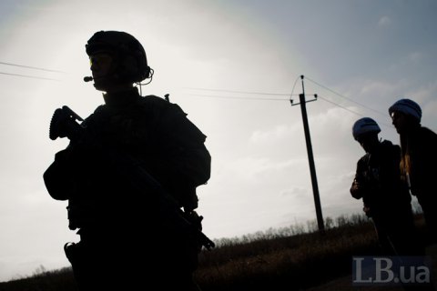На Донбассе российские наемники открывали огонь 9 раз, травмирован украинский защитник
