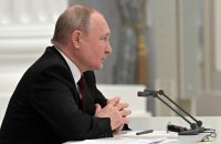 Путин согласился на эвакуацию гражданских из "Азовстали"