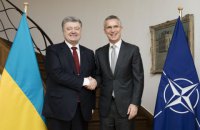 Порошенко и Столтенберг обсудили углубление сотрудничества между Украиной и НАТО