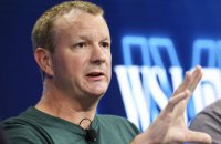 Сооснователь WhatsApp призвал уйти из Facebook