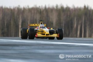 Алонсо доволен результатами в Валенсии