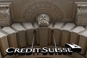 Швейцарские банки начали массово закрывать счета россиян