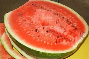 Арбузный сок защищает от атеросклероза, - ученые
