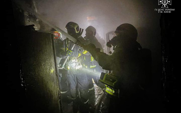 У Києві на Хрещатику загорівся корпус університету