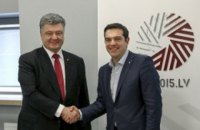 Порошенко собирается пригласить премьера Греции в Мариуполь