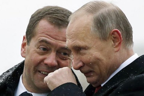 Путин оставил Медведева на посту премьера РФ