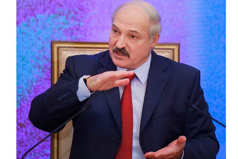 Лукашенко зажадав видворити з Білорусі тих, хто воював на Донбасі