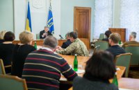 Порошенко розпорядився допомогти матеріально тим, кого звільнять з полону