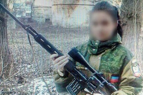 В Славянске задержали 20-летнюю девушку по подозрению в пособничестве "ДНР"