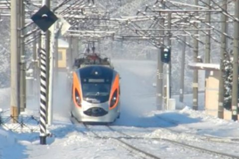 Поезд Hyundai "Харьков - Киев" сломался в пути