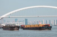 США планують запровадити портові збори для китайських суден