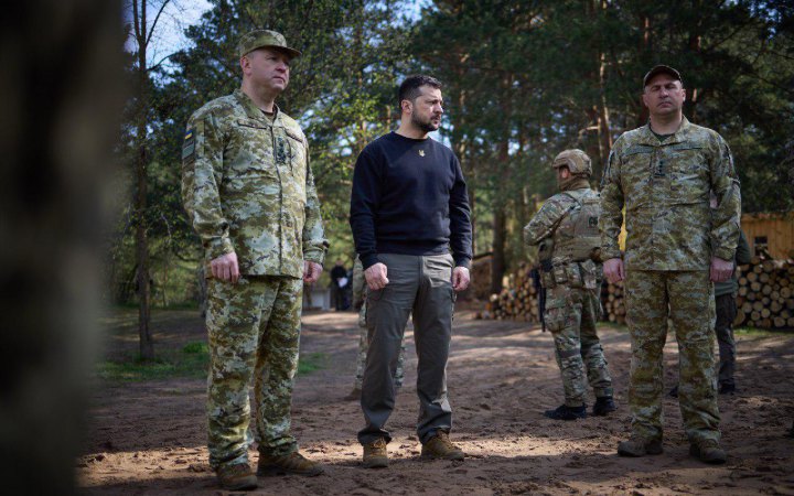 На засіданні Ставки обговорили налагодження виробництва ракет і боєприпасів вітчизняними підприємствами