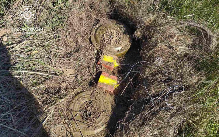 Дніпропетровщина: росіяни вдарили по об'єкту енергетичної інфраструктури, а на ворожому боєприпасі підірвався трактор
