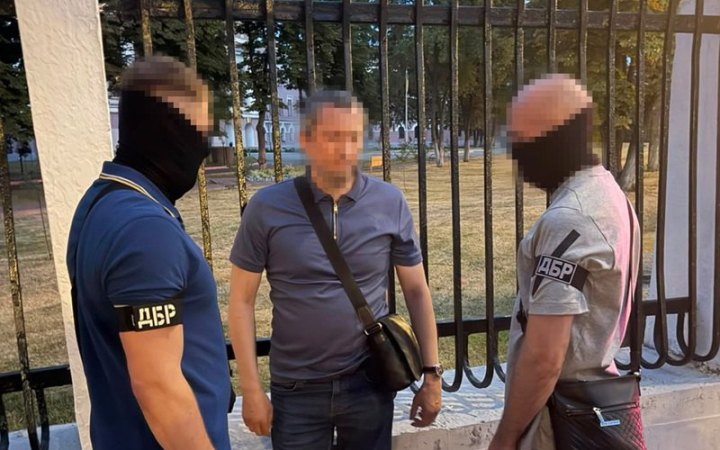 Керівника Львівського обласного Держгеокадастру затримали на спробі підкупити співробітника НАЗК