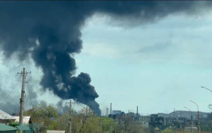 Офицеров оккупантов снимают с боевых позиций для охраны "парада" в Мариуполе, - ГУР