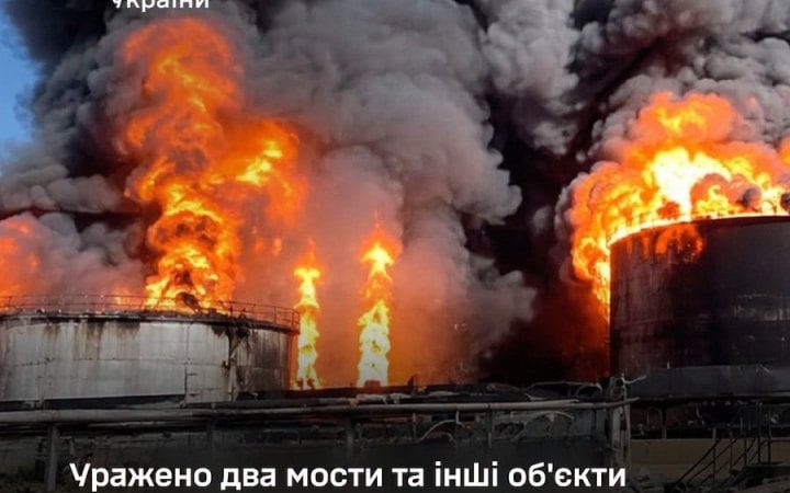 Сили оборони атакували два мости, які Росія використовувала для доставки зброї і окупантів