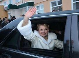 Тимошенко получила благословение мамы и проголосовала за будущее (ФОТО+ВИДЕО)