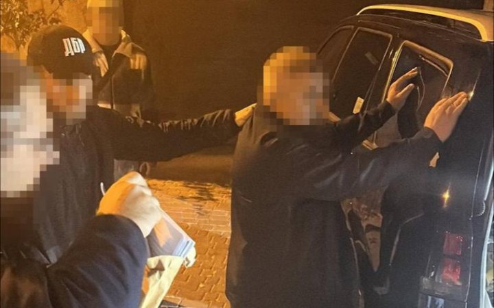 Голову митного посту "Міжнародний аеропорт «Одеса»" підозрюють в хабарництві