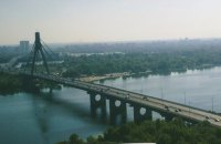 КМДА: ​Північний міст у Києві не постраждав від російських атак, але рух ним ускладнений