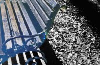 На вулицях окупованого Бердянська з’явилися жовто-блакитні стрічки