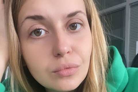 Женщина, которую в прошлом году избили в поезде "Киев-Мариуполь", получит 100 тыс. грн компенсации, - СМИ