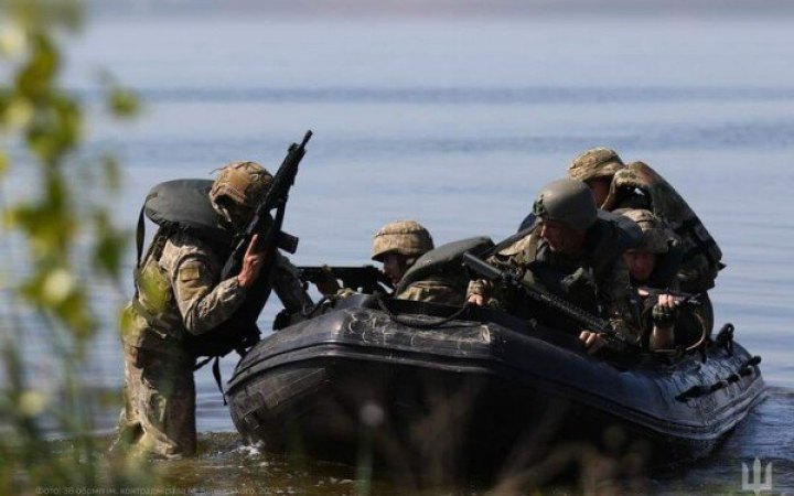Армія РФ продовжує спроби штурмів в бік Антонівки та острова Білогрудий, – Генштаб